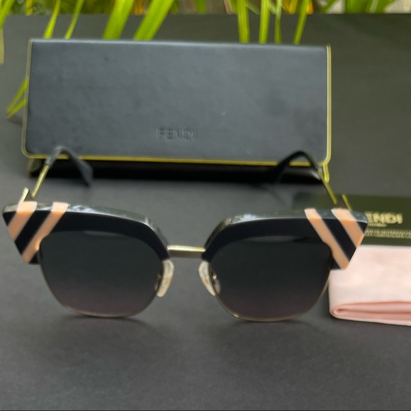 Fendi Authentic Sunglasses - Picture 5 of 13